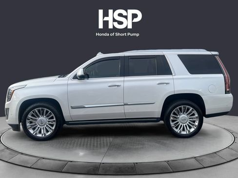 Used 2018 Cadillac Escalade Platinum AWD/4WD image 2