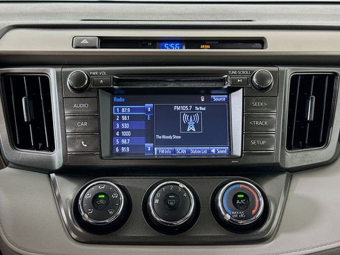 Used 2015 Toyota RAV4 LE FWD image 22