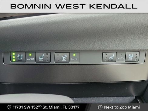 Used 2025 Lexus ES 350 w/ Premium Package image 23