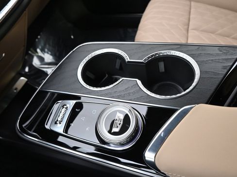 New 2025 Cadillac Lyriq Luxury image 30