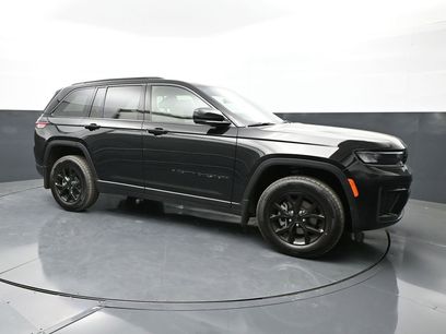 New 2026 Jeep Grand Cherokee Altitude