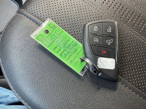 Used 2023 Chevrolet Silverado 1500 High Country w/ High Country Premium Package image 34