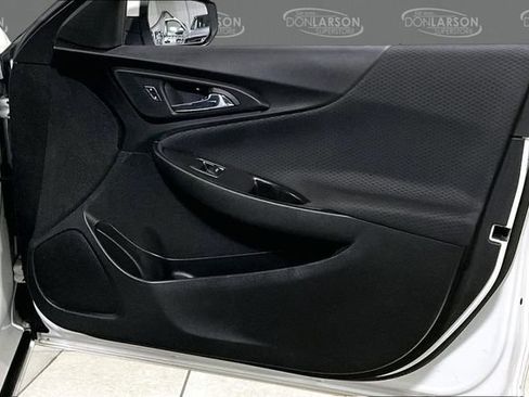 Used 2016 Chevrolet Malibu LT FWD image 12