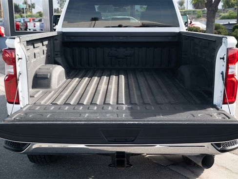 Used 2021 Chevrolet Silverado 2500 LTZ image 16