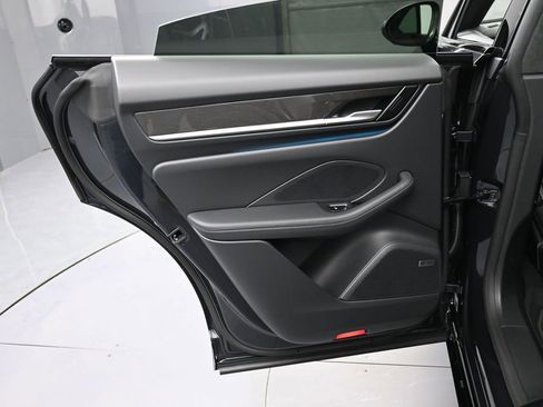 New 2026 Porsche Macan Turbo Electric image 23