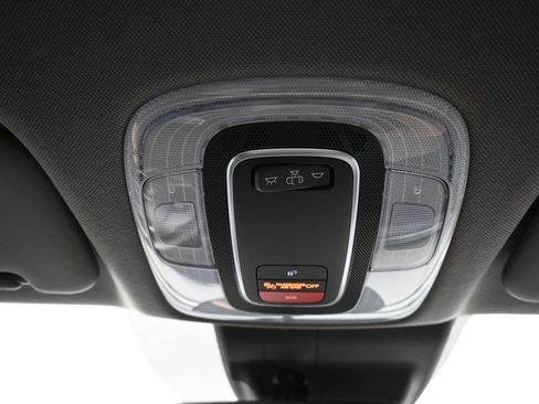 Certified 2023 Hyundai Elantra SEL w/ Preferred Accessory Package FWD image 17