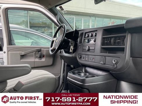 Used 2018 Chevrolet Express 2500 w/ Driver Convenience Package RWD image 16