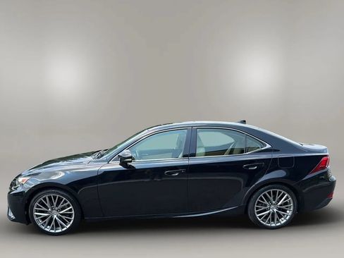 Used 2015 Lexus IS 250 w/ Navigation System Package RWD image 6