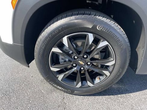 Certified 2023 Chevrolet TrailBlazer LT FWD image 11