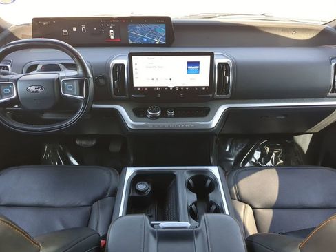 Used 2025 Ford Expedition Tremor AWD/4WD image 14