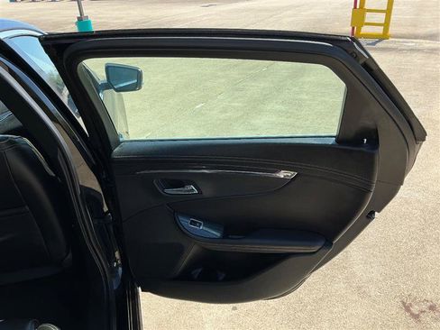 Used 2017 Chevrolet Impala Premier FWD image 33