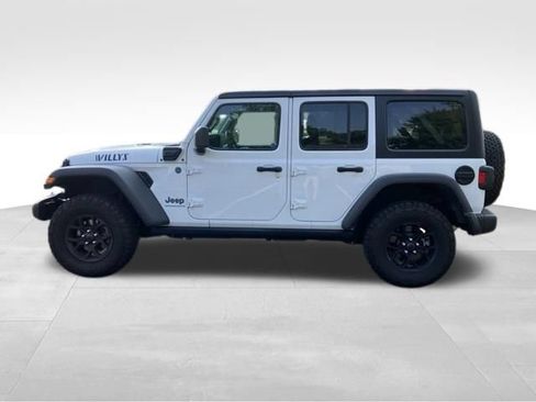 Used 2024 Jeep Wrangler Unlimited AWD/4WD image 11