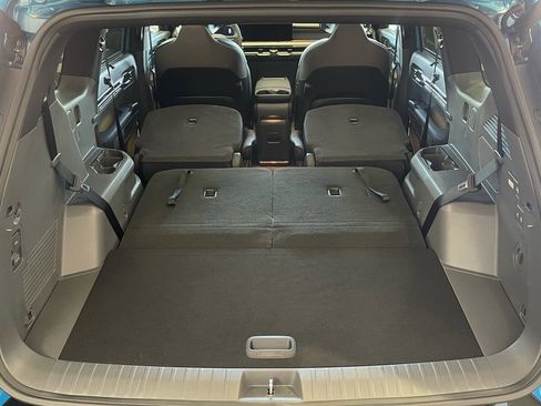 Used 2026 Kia EV9 Land w/ Nightfall Edition Package image 38