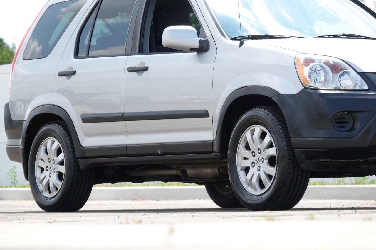 Used 2005 Honda CR-V EX image 45