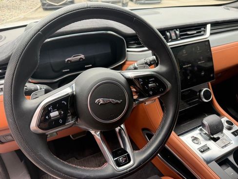 Used 2023 Jaguar F-PACE SVR AWD/4WD image 15