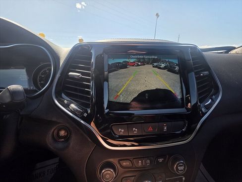 Used 2019 Jeep Cherokee High Altitude AWD/4WD image 14