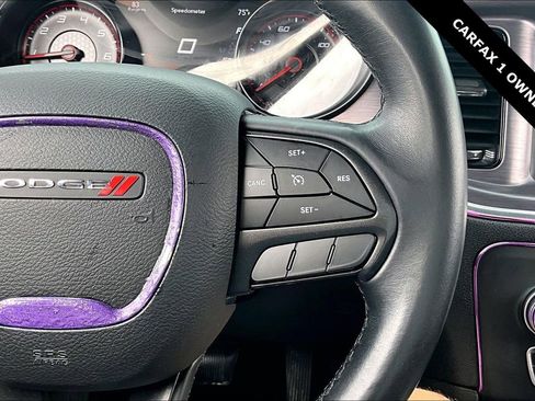 Used 2018 Dodge Charger SXT w/ Blacktop Package image 12
