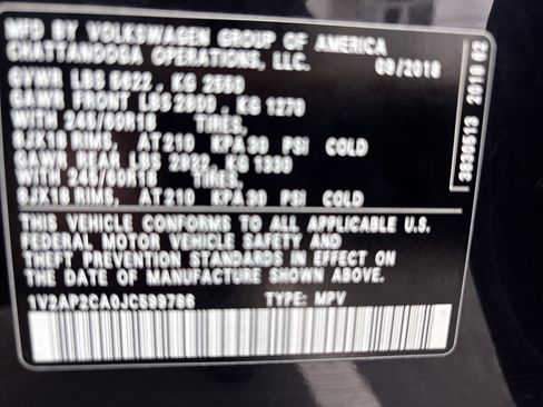 Used 2018 Volkswagen Atlas S image 32