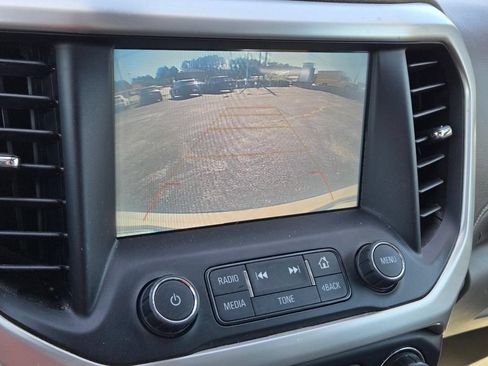Used 2018 GMC Acadia SLT FWD image 28