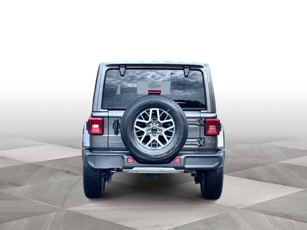 Used 2026 Jeep Wrangler Unlimited Sahara AWD/4WD image 7