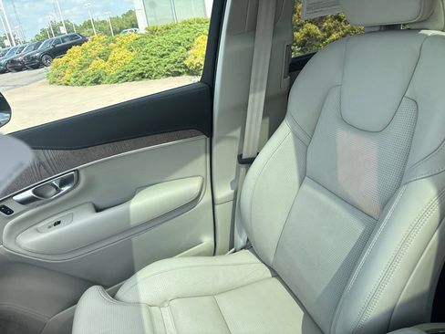 Certified 2024 Volvo XC90 T8 Ultimate w/ Protection Package Premier AWD/4WD image 26