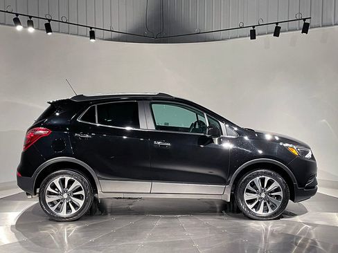 Used 2022 Buick Encore Preferred w/ Safety Package image 10