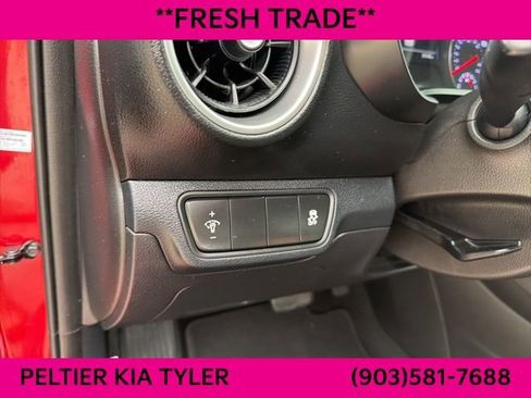 Certified 2022 Kia Forte LXS image 15