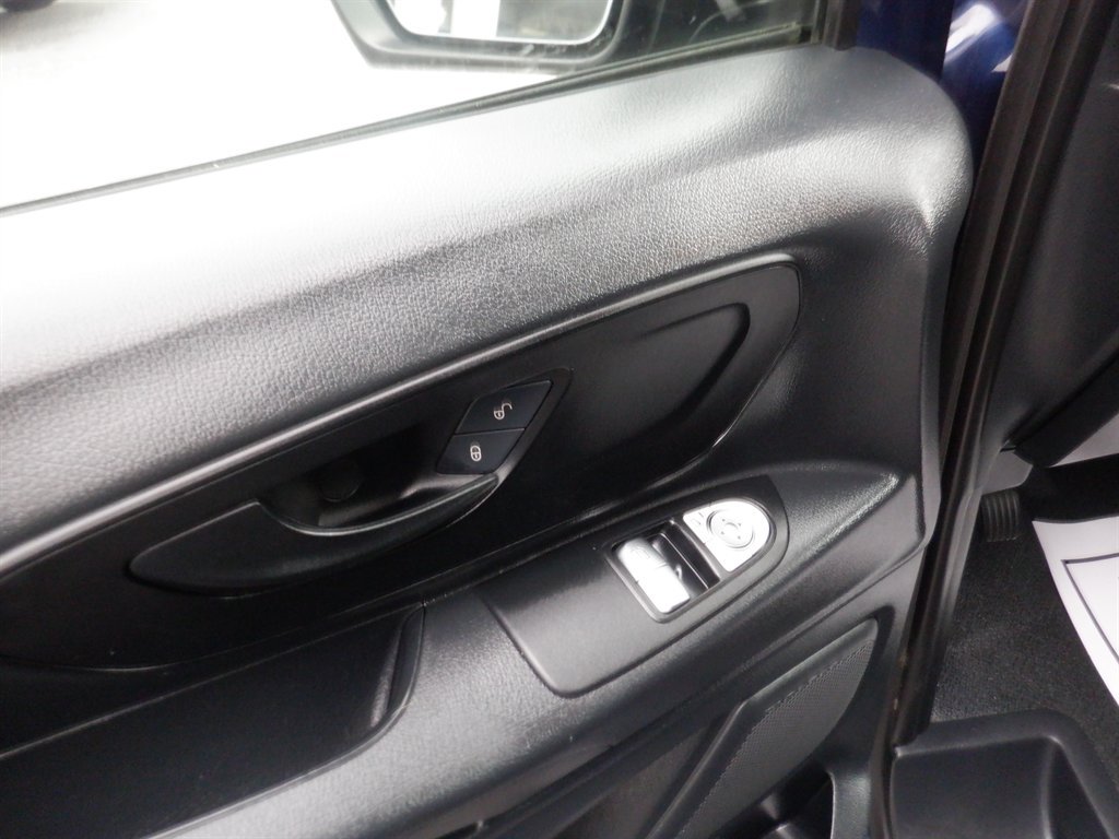 Used 2022 Mercedes-Benz Metris image 14