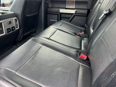 Used 2019 Ford F250 Lariat w/ Lariat Ultimate Package AWD/4WD image 14