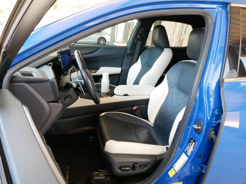 Used 2022 Lexus NX 350h AWD w/ Vision Package image 2
