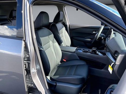 New 2026 Nissan Rogue SV image 11