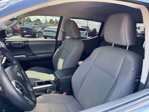 Used 2021 Toyota Tacoma SR5 RWD image 9