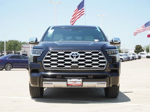 Used 2023 Toyota Sequoia Capstone RWD image 3