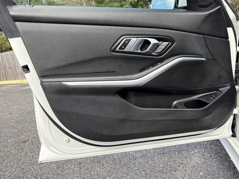 Used 2020 BMW 330i Sedan w/ Convenience Package image 14