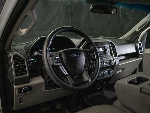 Used 2018 Ford F150 XLT w/ Heavy-Duty Payload Package image 23