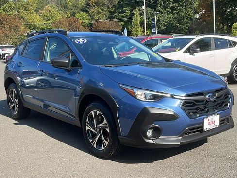 Used 2024 Subaru Crosstrek 2.0i Premium image 2