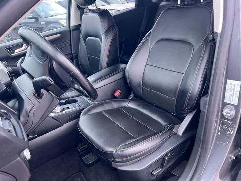 Used 2022 Ford Escape SEL AWD/4WD image 11