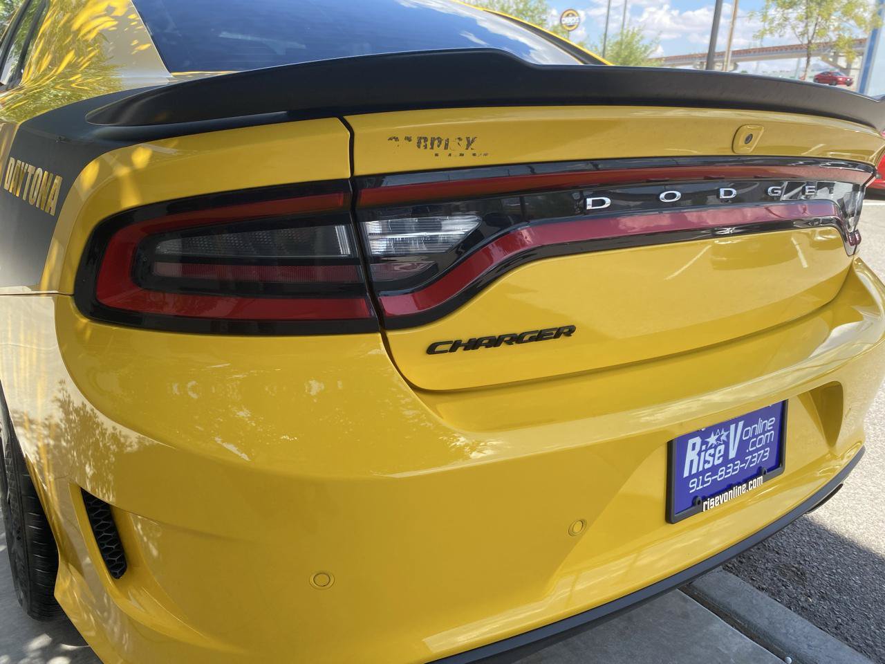 Used 2018 Dodge Charger R/T RWD image 6