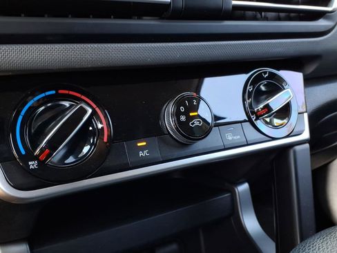 Used 2021 Kia Seltos LX image 22