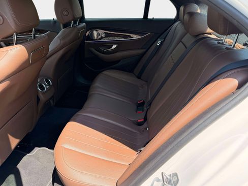 Used 2018 Mercedes-Benz E 300 image 18
