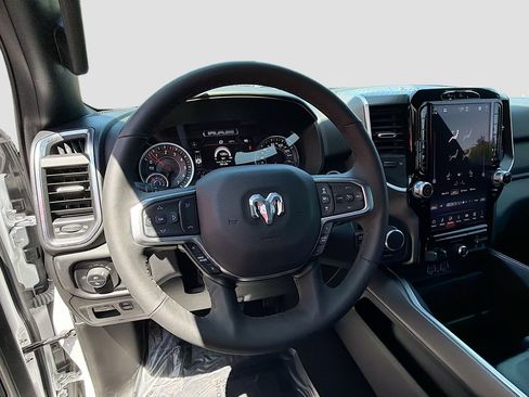 Used 2025 RAM 1500 Big Horn AWD/4WD image 11