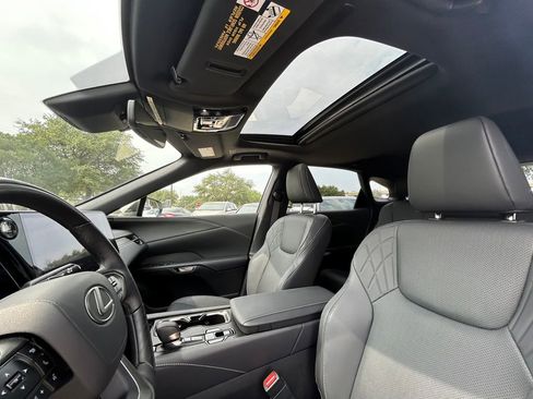 Used 2025 Lexus RX 350 Premium w/ Accessory Package FWD image 12