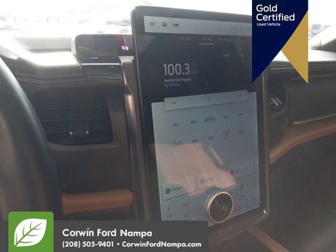 Used 2023 Ford Expedition Platinum image 18