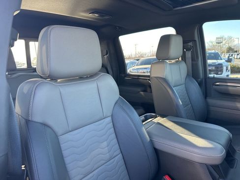 Certified 2024 Chevrolet Silverado 2500 ZR2 w/ Technology Package image 28