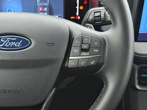 New 2026 Ford Maverick Lobo AWD/4WD image 9