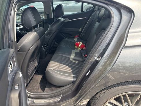 Used 2019 Genesis G70 2.0T Advanced w/ Elite Package image 7