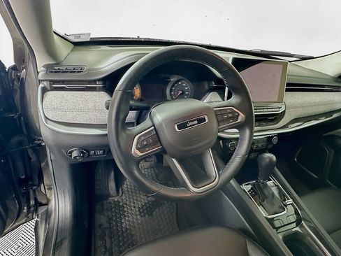 Certified 2022 Jeep Compass Latitude w/ Convenience Group image 19