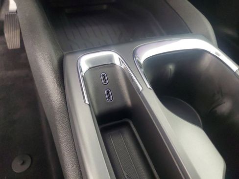 New 2026 Chevrolet Equinox EV LT image 17