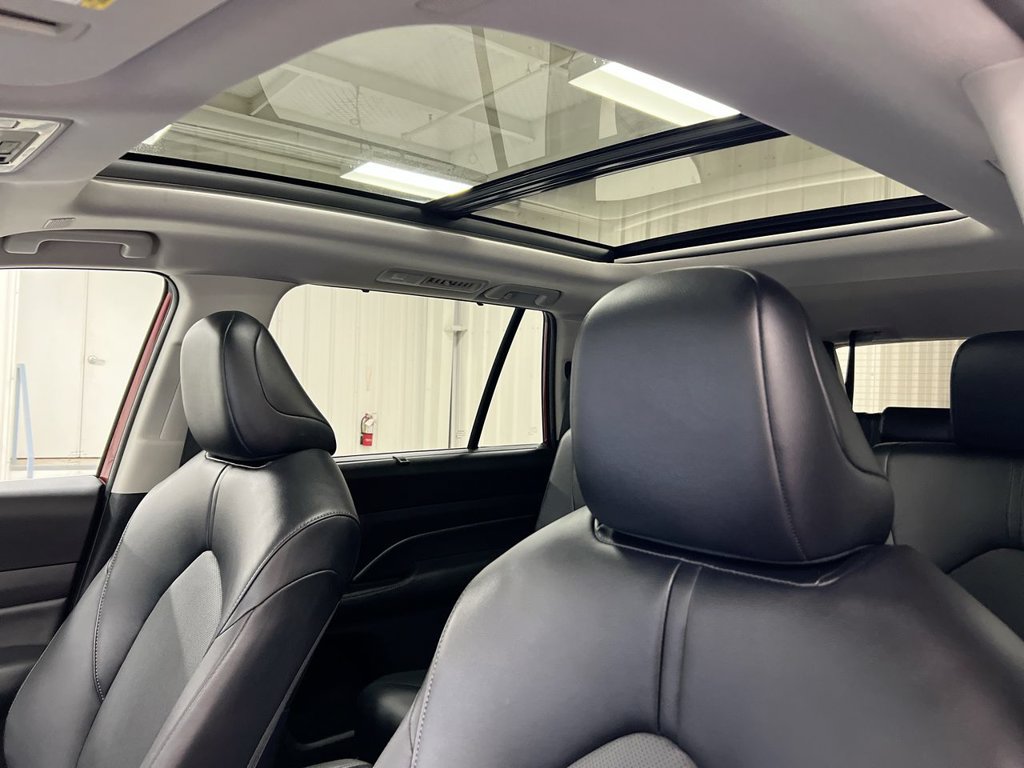 Used 2024 Toyota Grand Highlander FWD image 19