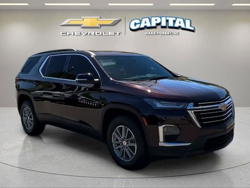 Used 2023 Chevrolet Traverse LT FWD image 8